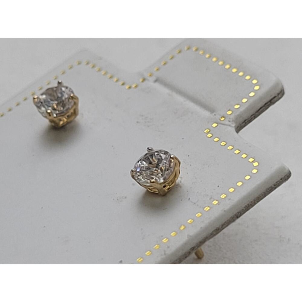 14K Yellow Gold Cubic Zirconia 4-Prong Stud Earrings Push-Back Closure - Picture 3 of 6